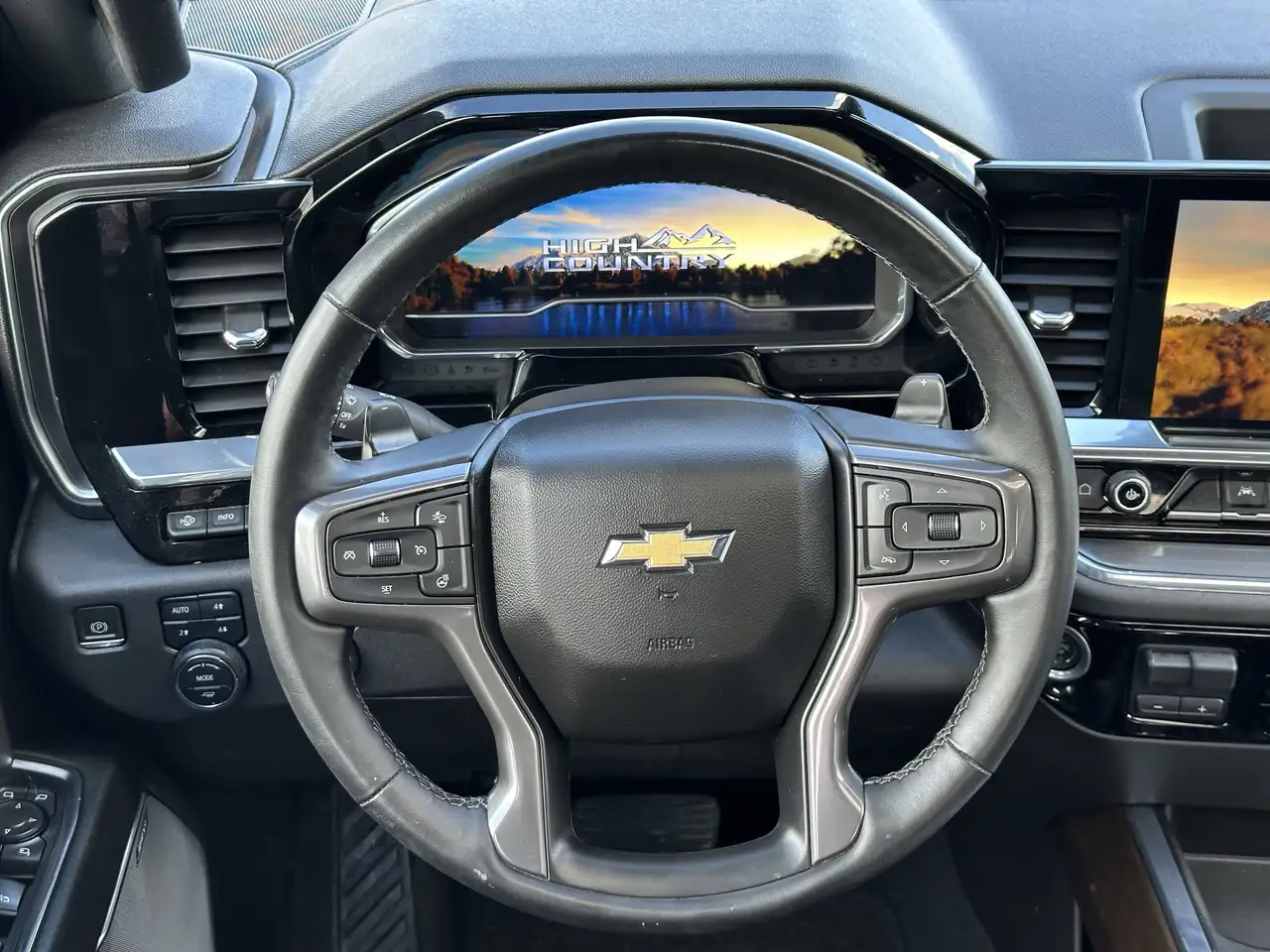 Chevrolet Silverado 1500 снимка Chevrolet Silverado 1500