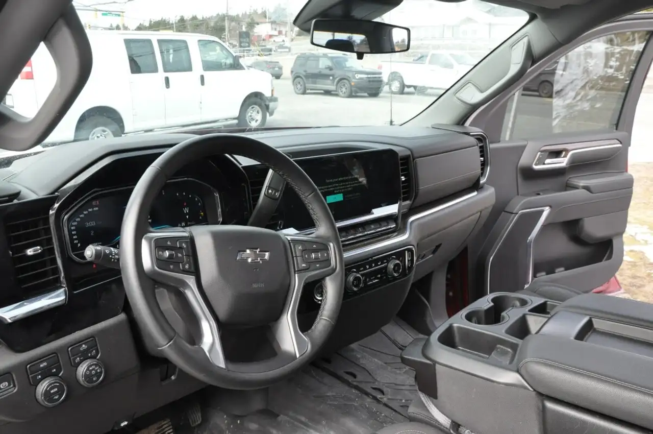 Chevrolet Silverado 1500 снимка Chevrolet Silverado 1500
