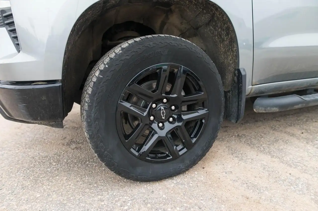 Chevrolet Silverado 1500 снимка Chevrolet Silverado 1500