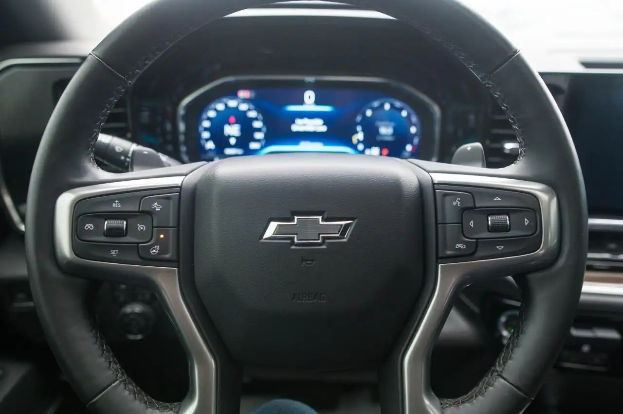 Chevrolet Silverado 1500 снимка Chevrolet Silverado 1500