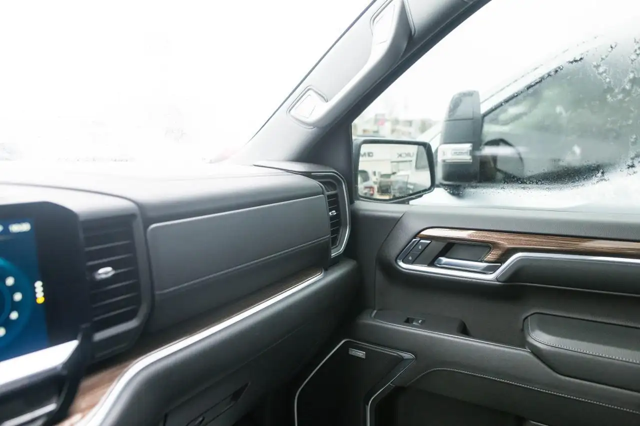 Chevrolet Silverado 1500 снимка Chevrolet Silverado 1500