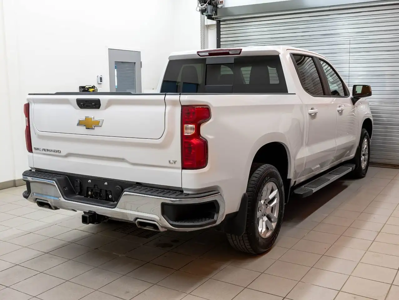 Chevrolet Silverado 1500 снимка Chevrolet Silverado 1500