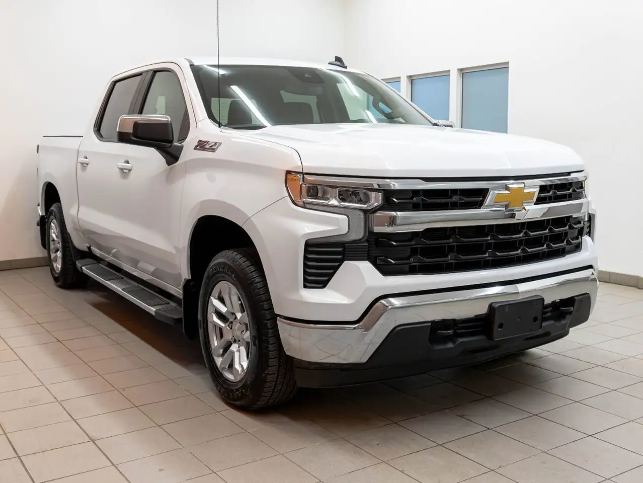 Chevrolet Silverado 1500 снимка Chevrolet Silverado 1500