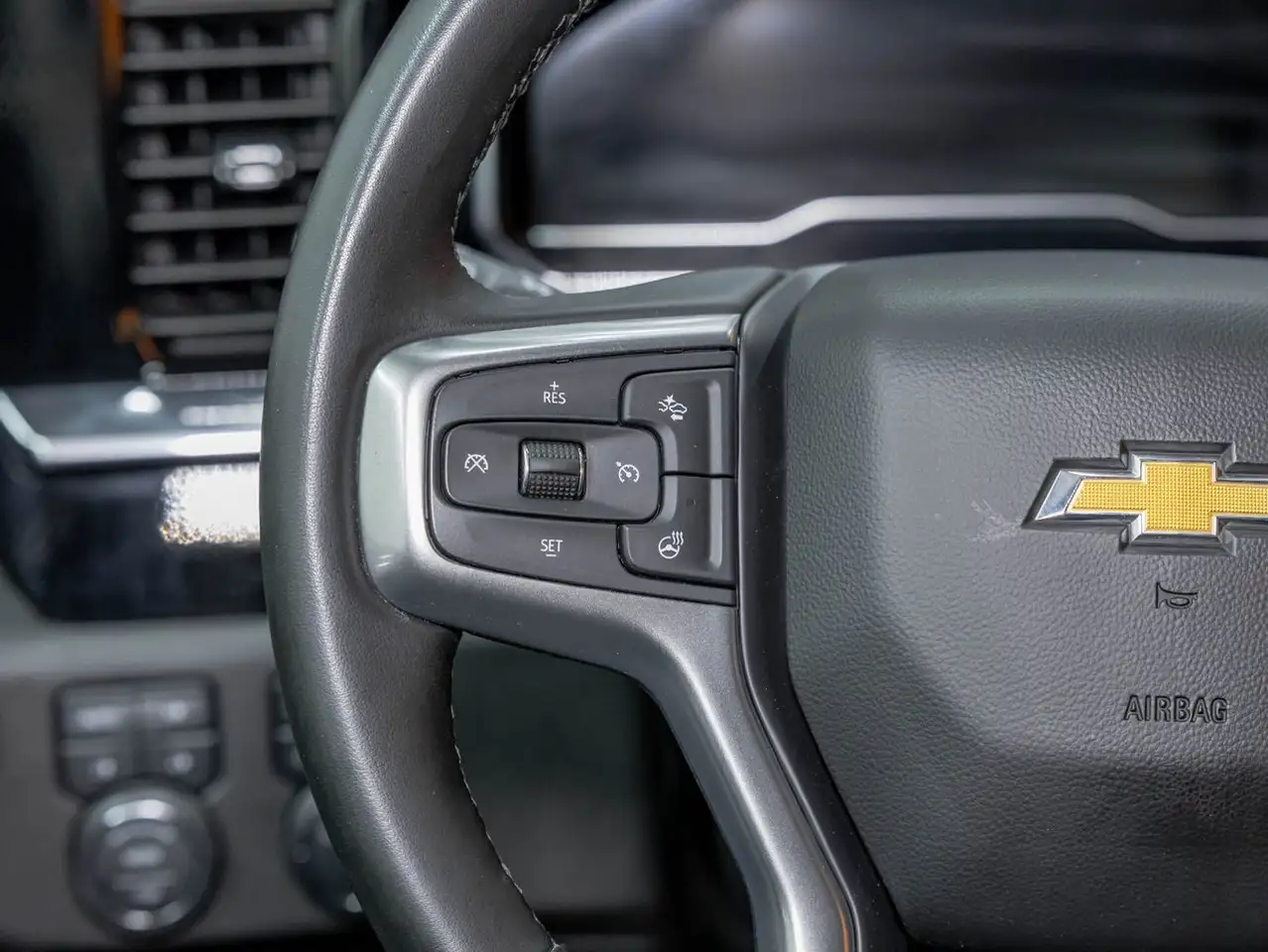 Chevrolet Silverado 1500 снимка Chevrolet Silverado 1500