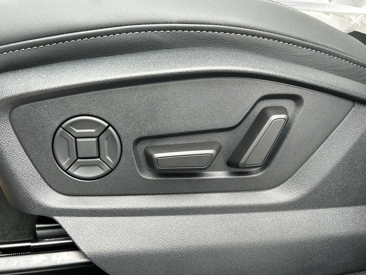 Audi Q7 photo Audi Q7