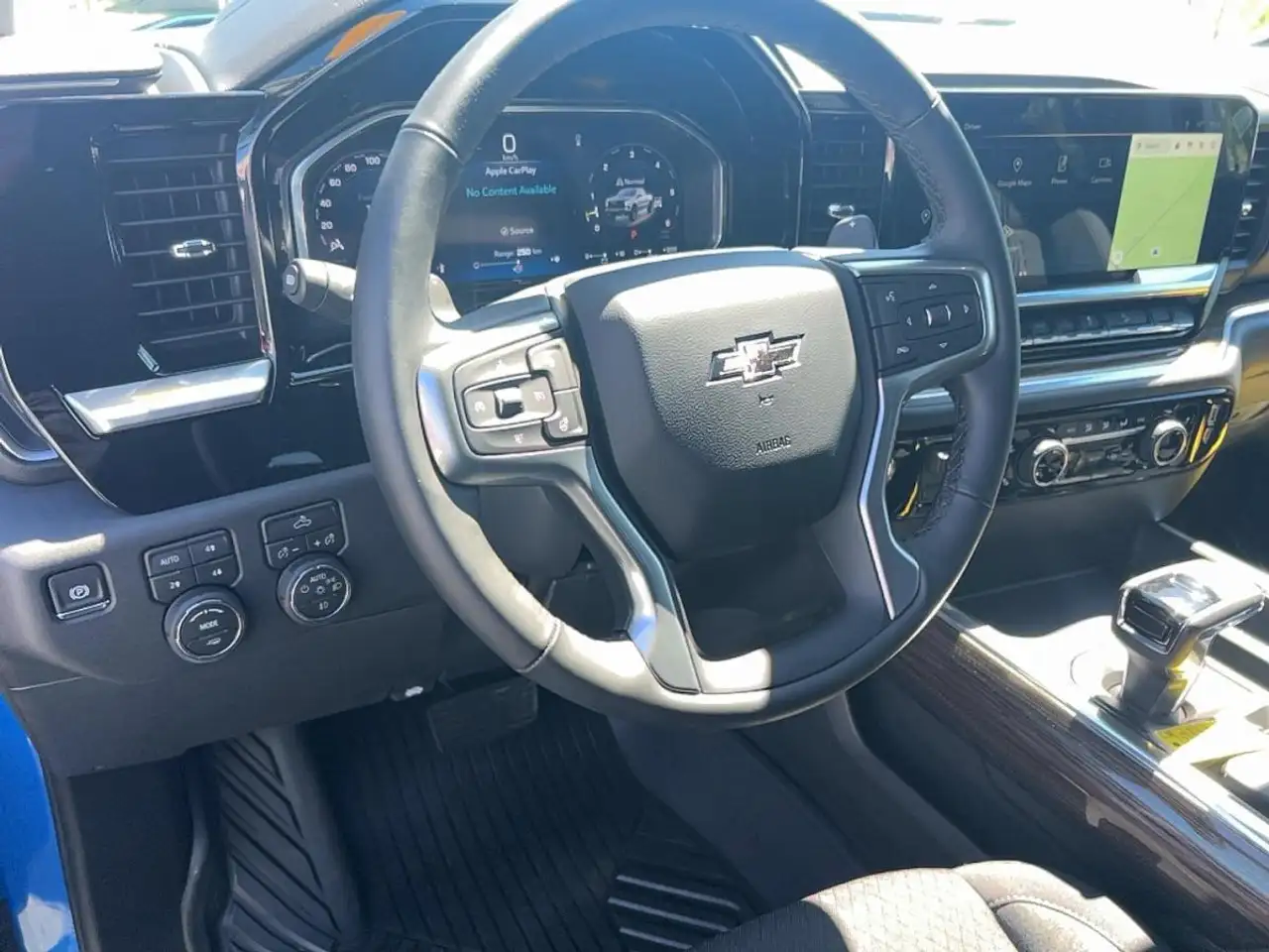 Chevrolet Silverado 1500 снимка Chevrolet Silverado 1500