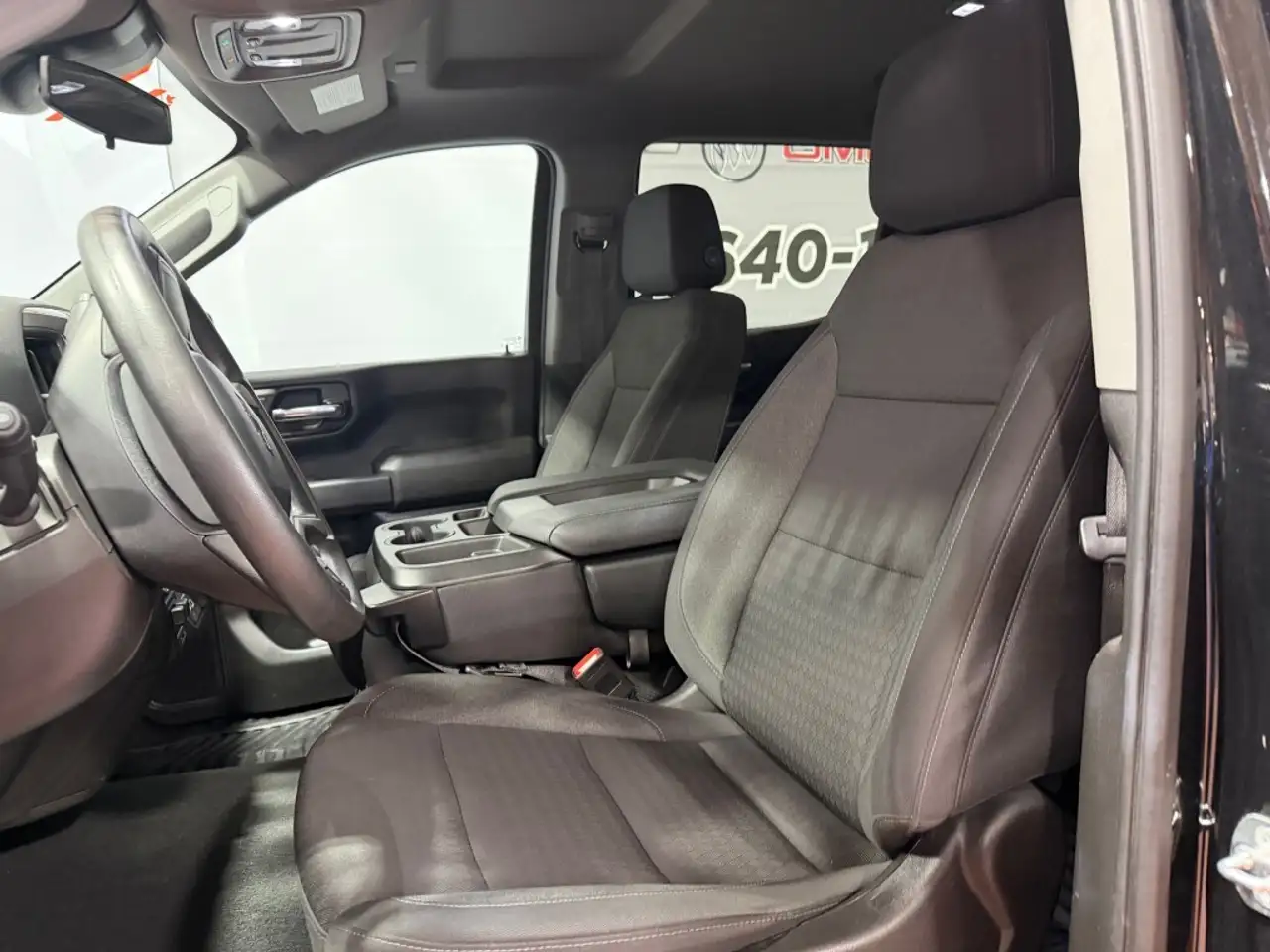 Chevrolet Silverado 1500 снимка Chevrolet Silverado 1500