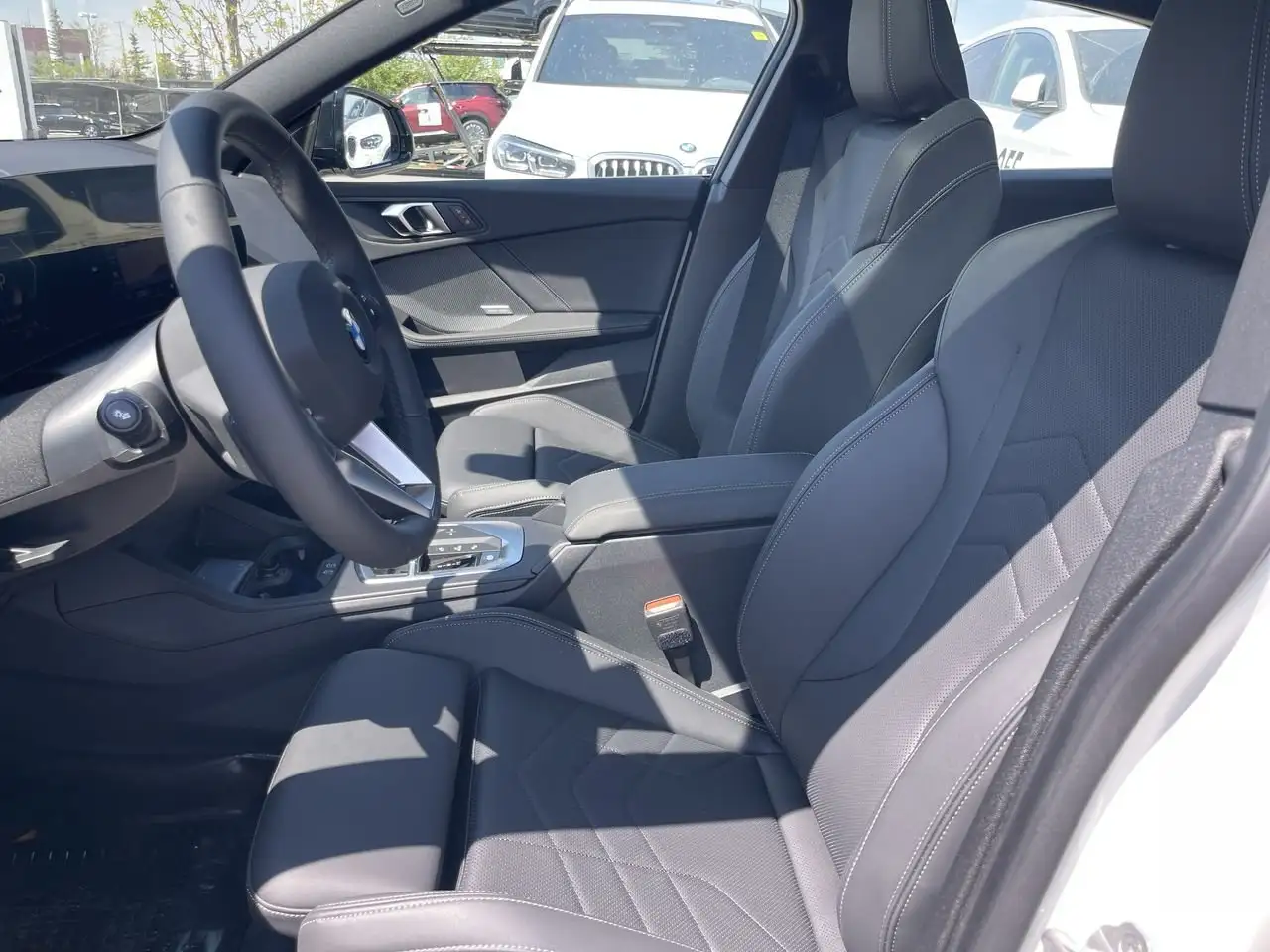BMW 2 Series снимка BMW 2 Series