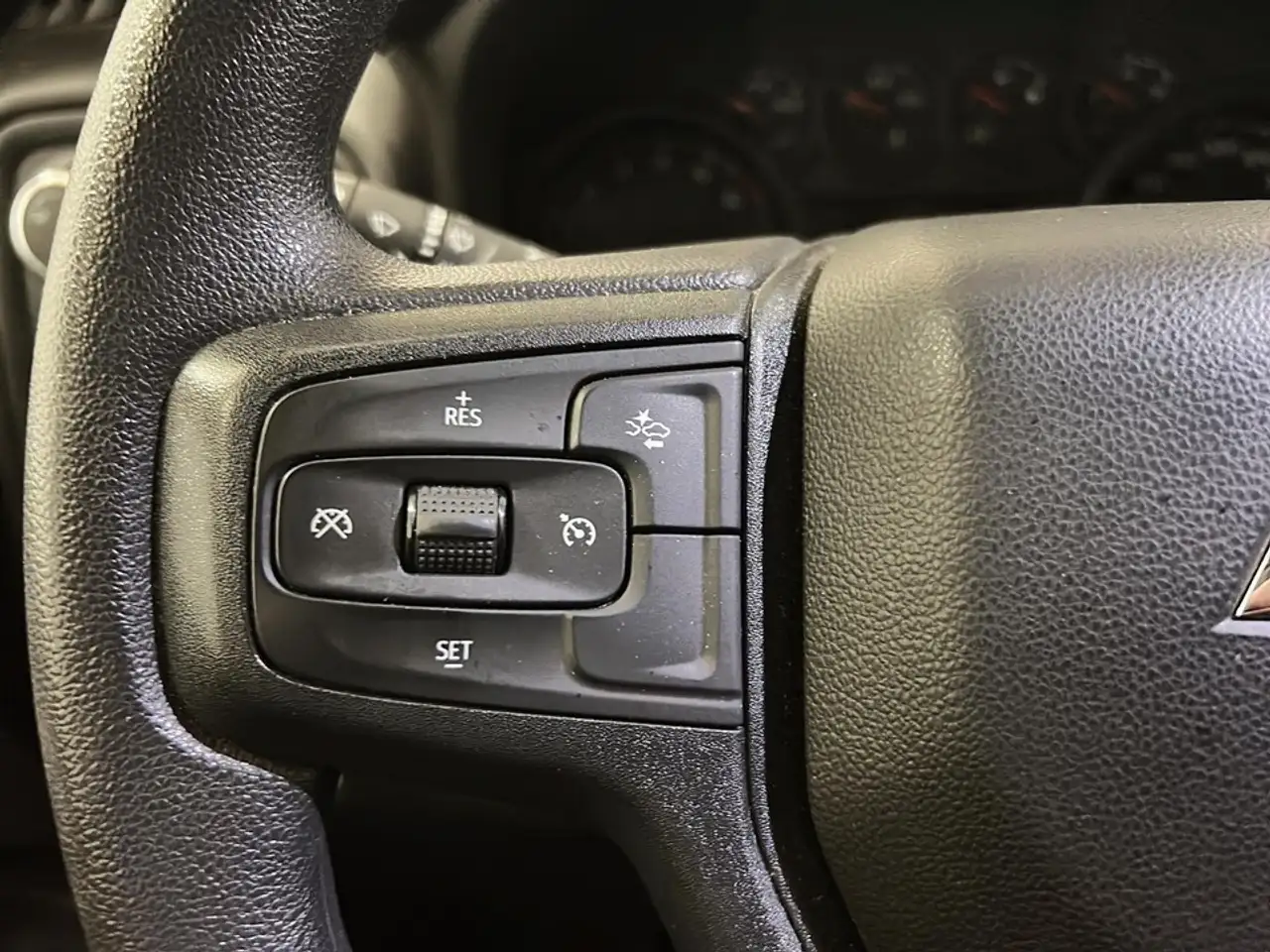 Chevrolet Silverado 1500 photo Chevrolet Silverado 1500