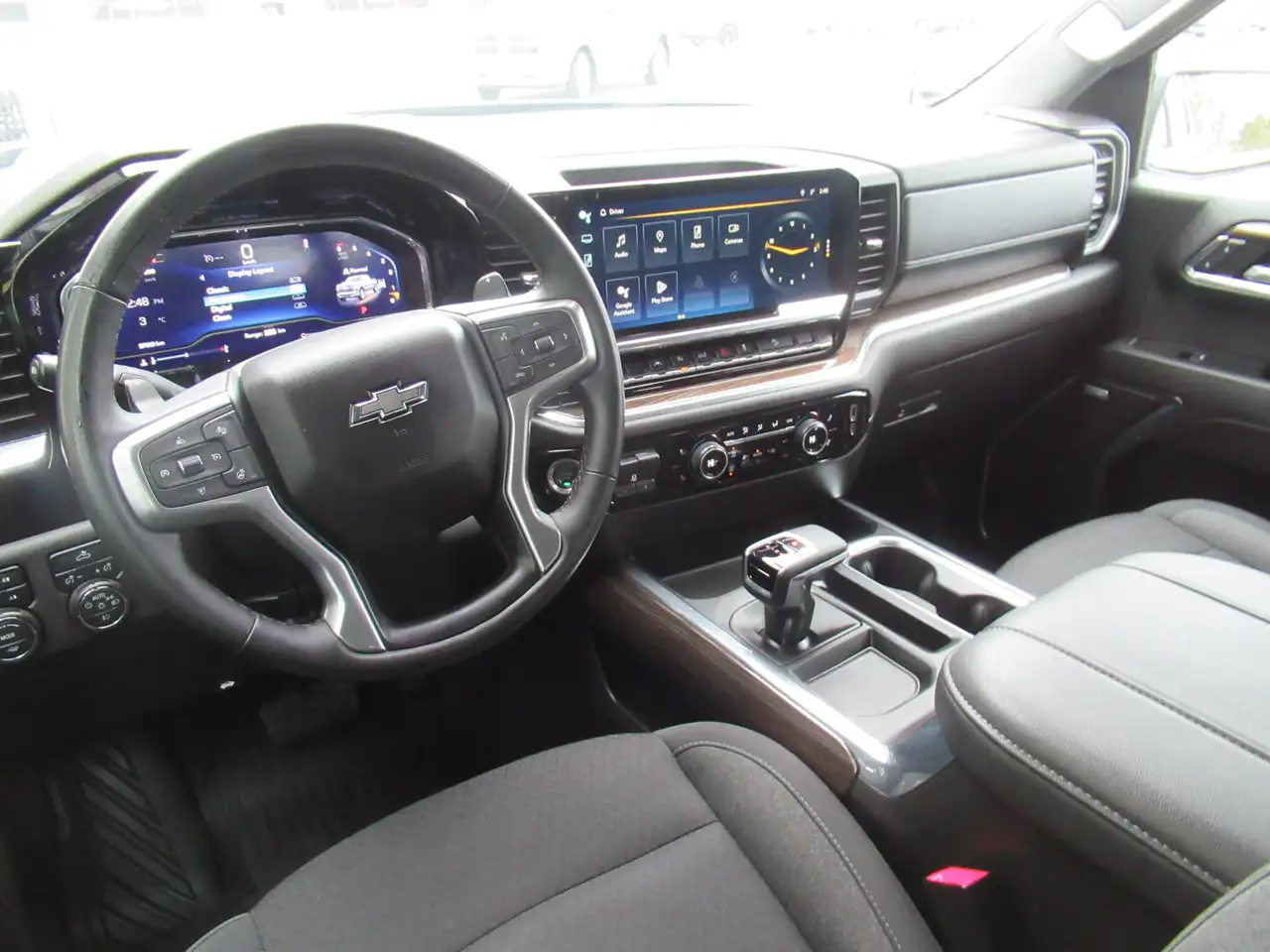 Chevrolet Silverado 1500 снимка Chevrolet Silverado 1500