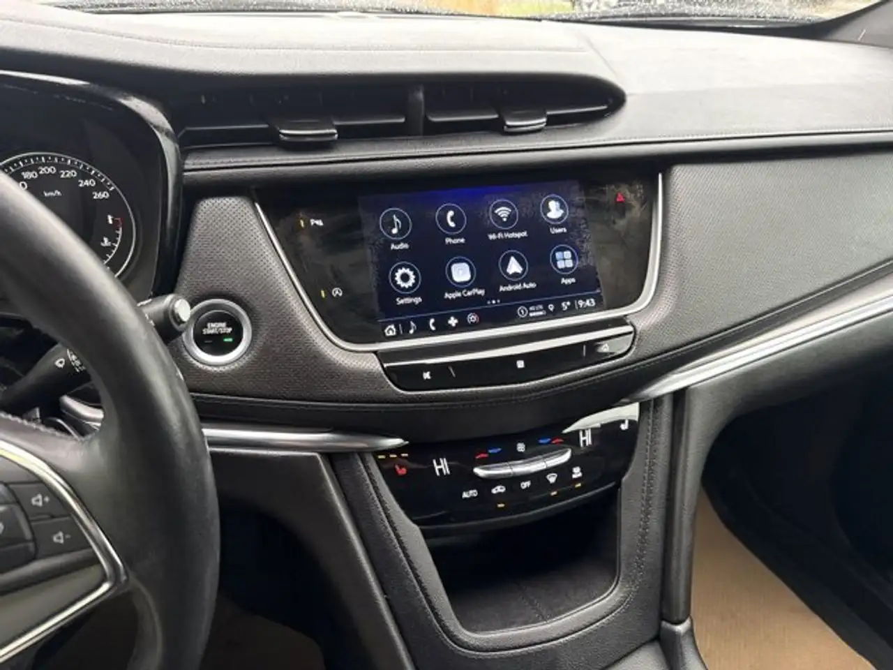 Cadillac XT5 снимка Cadillac XT5