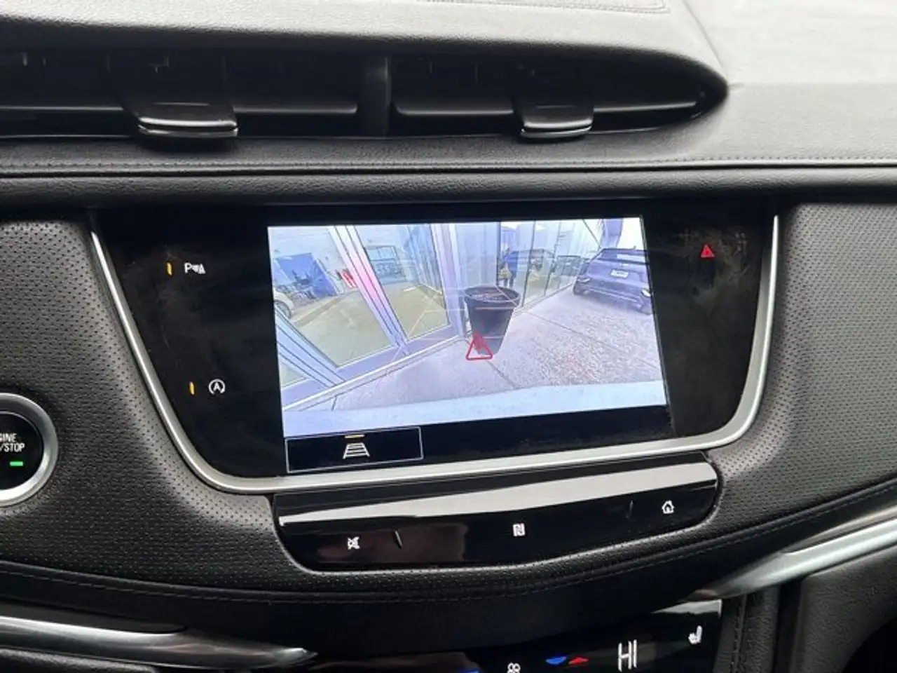 Cadillac XT5 снимка Cadillac XT5