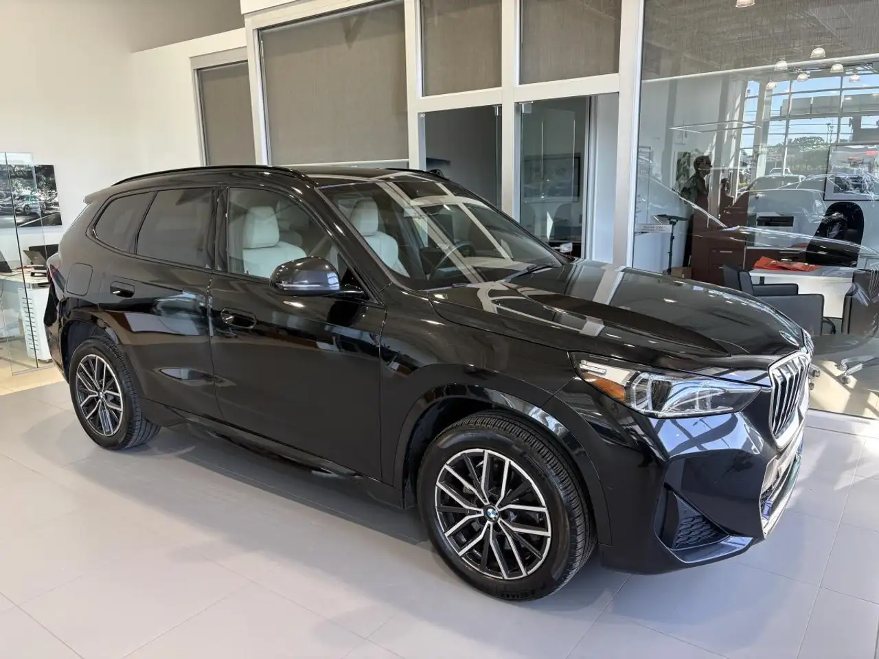 2023 BMW X1