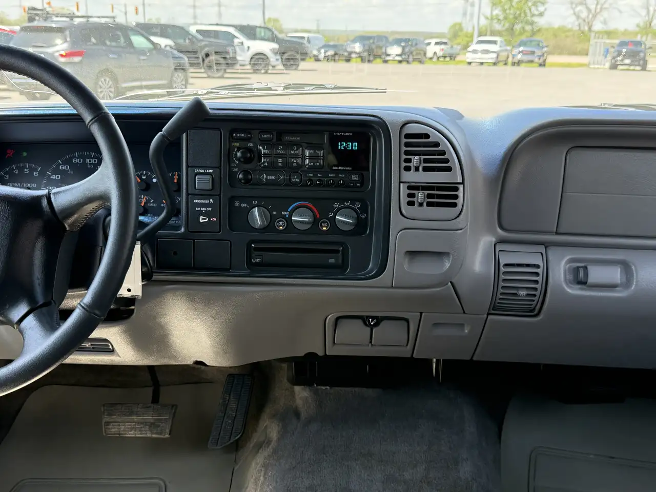 Chevrolet Silverado 1500 снимка Chevrolet Silverado 1500