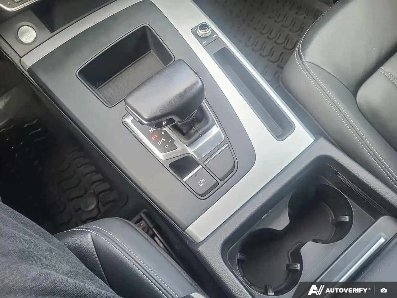 Audi Q5 снимка Audi Q5