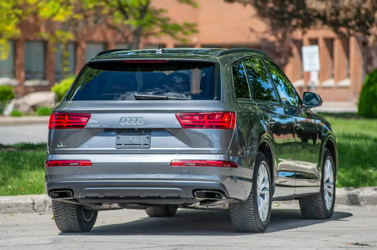 Audi Q7 photo Audi Q7
