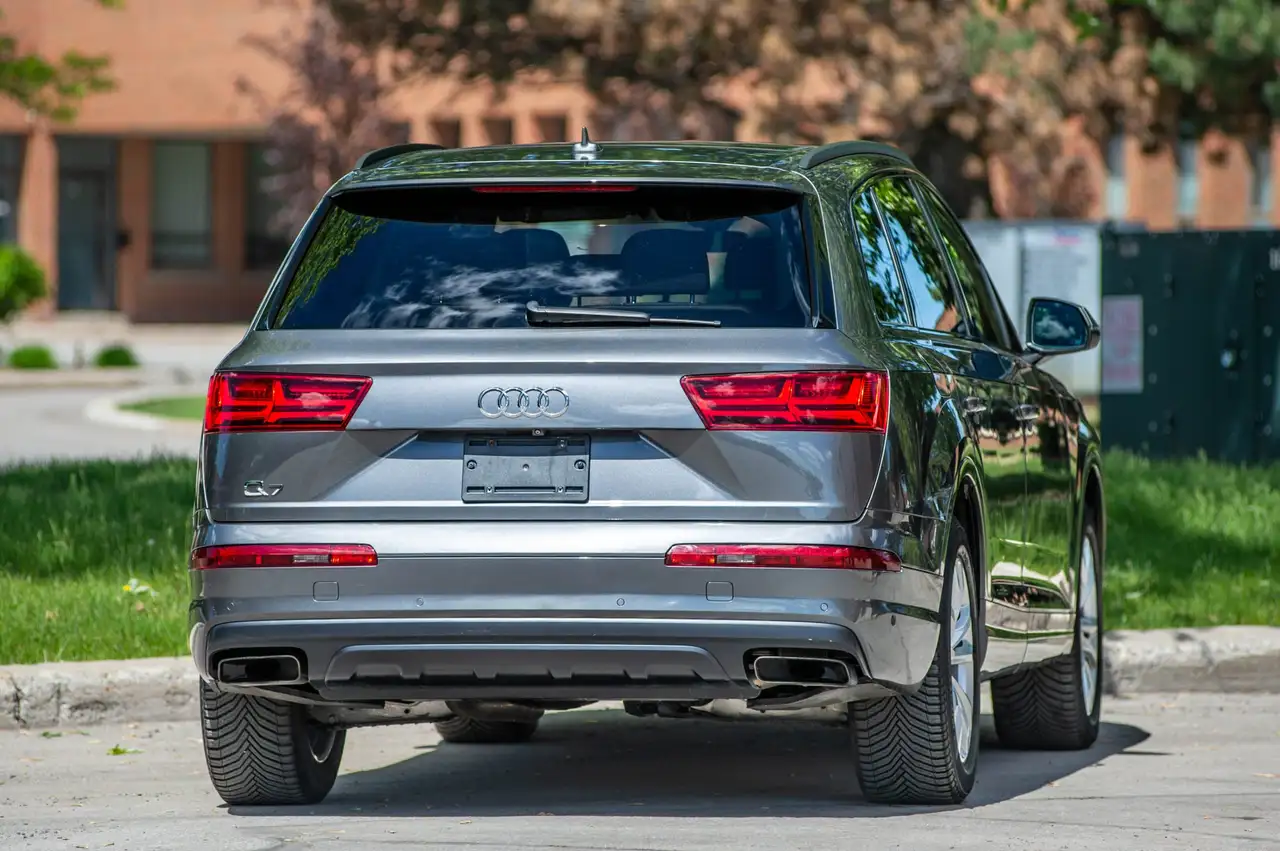Audi Q7 photo Audi Q7