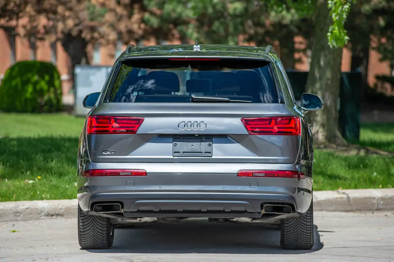 Audi Q7 photo Audi Q7