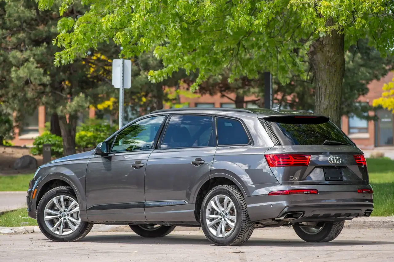 Audi Q7 photo Audi Q7