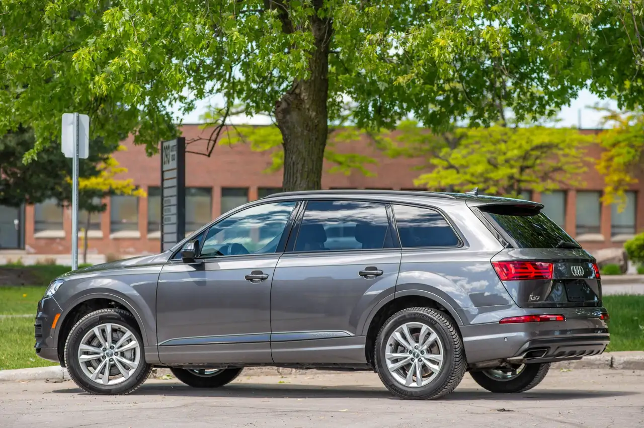Audi Q7 photo Audi Q7