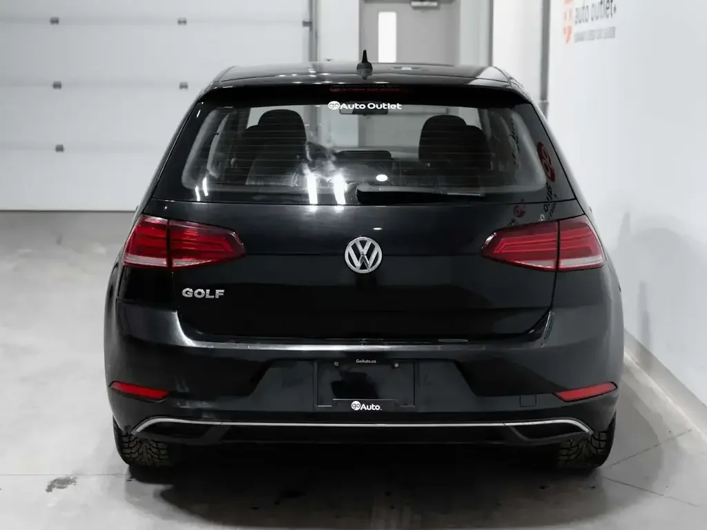 Volkswagen Golf снимка Volkswagen Golf