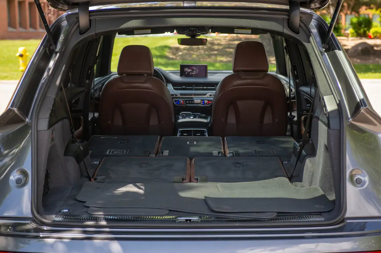 Audi Q7 photo Audi Q7
