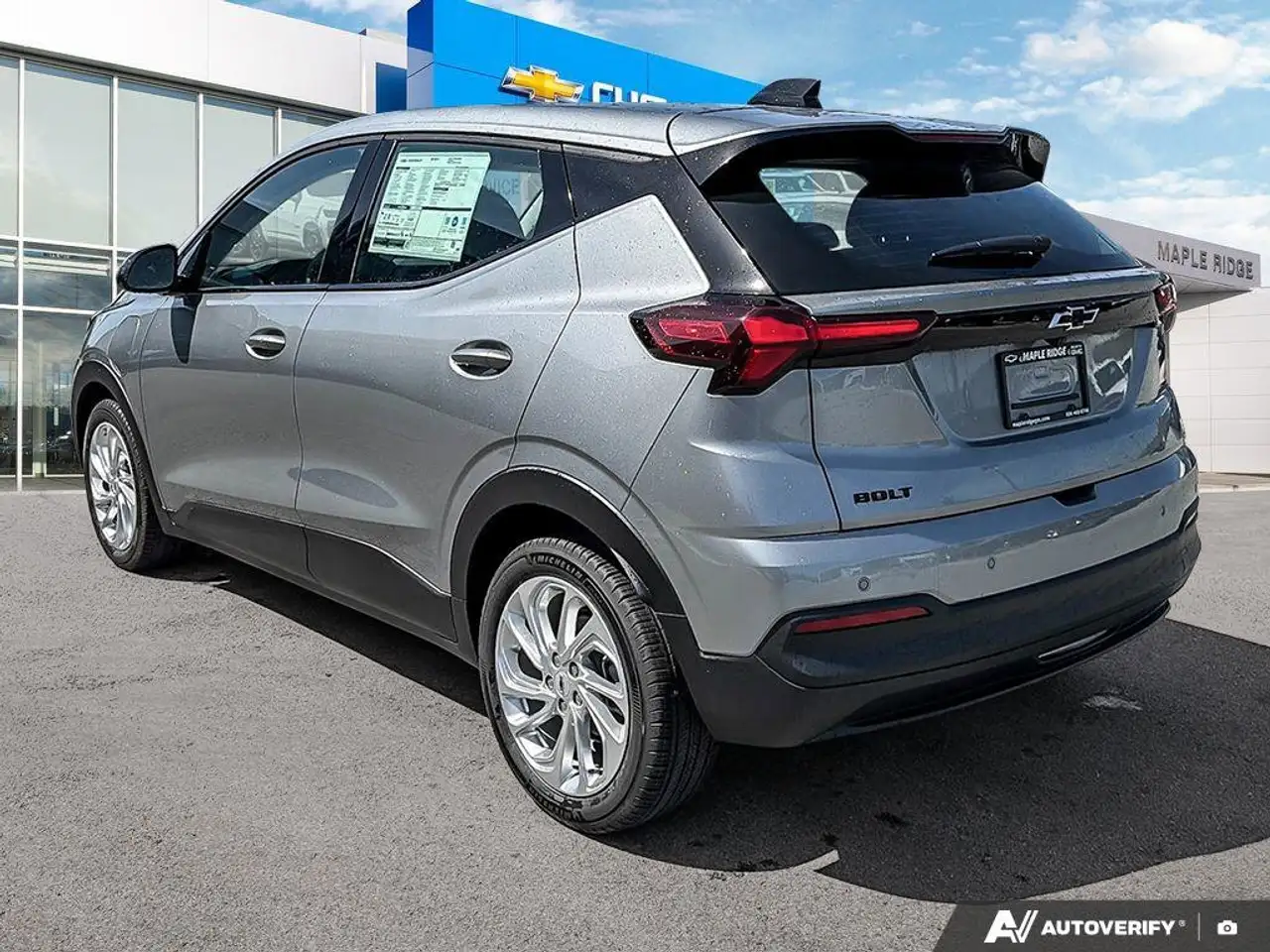 Chevrolet Bolt photo Chevrolet Bolt