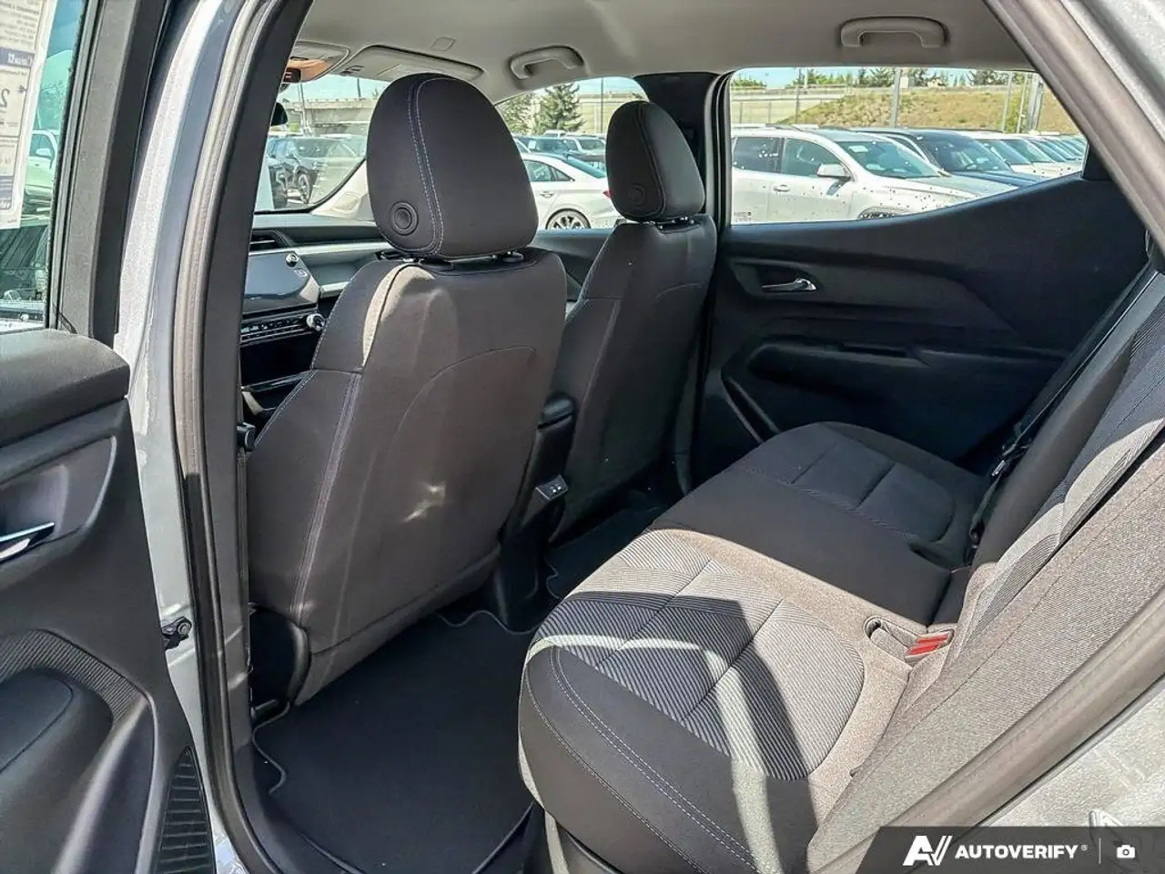 Chevrolet Bolt photo Chevrolet Bolt