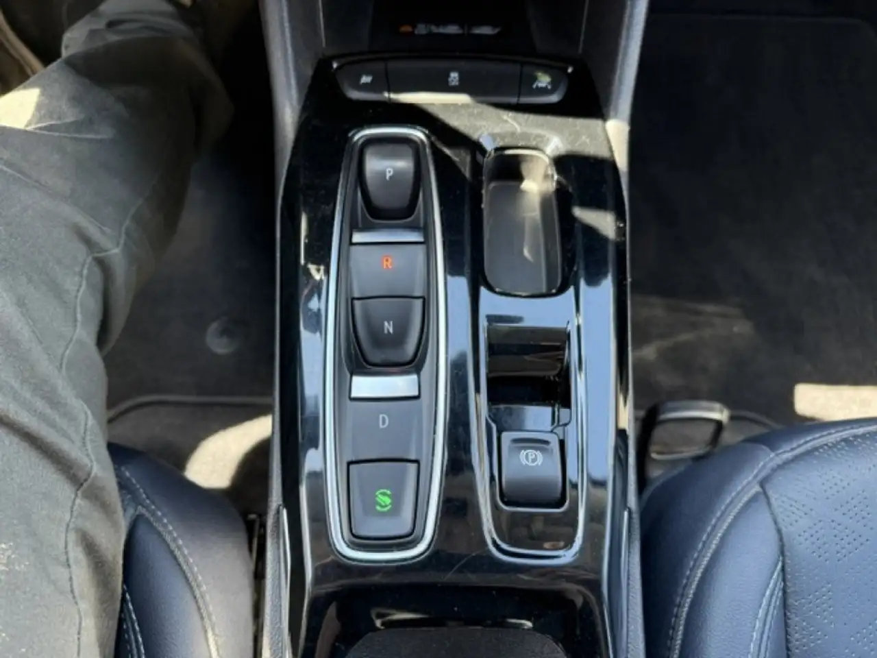 Chevrolet Bolt снимка Chevrolet Bolt