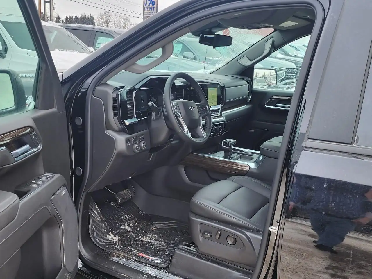 Chevrolet Silverado 1500 снимка Chevrolet Silverado 1500
