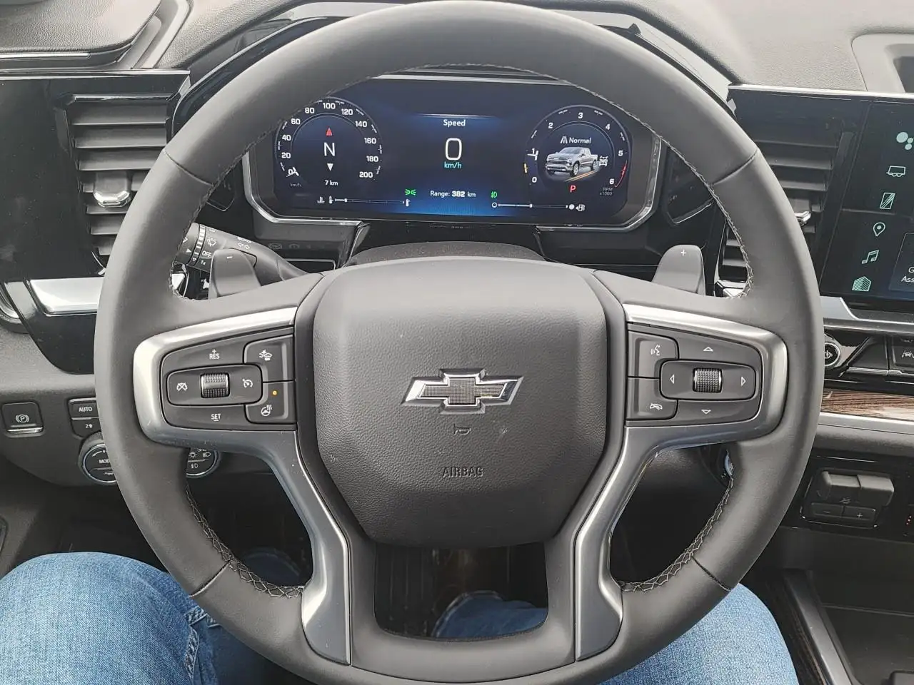 Chevrolet Silverado 1500 снимка Chevrolet Silverado 1500
