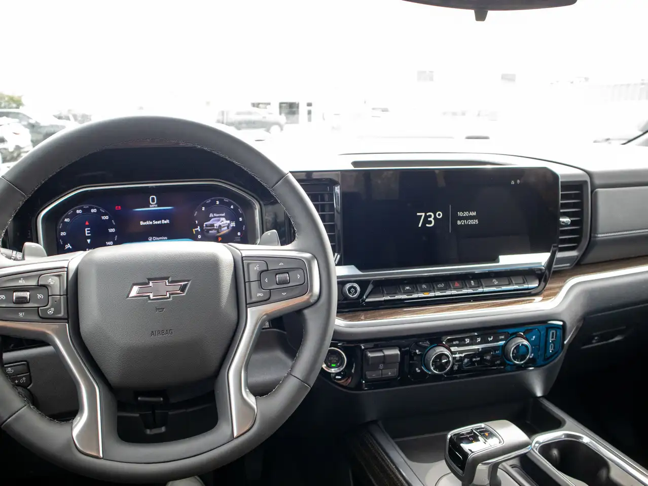 Chevrolet Silverado 1500 снимка Chevrolet Silverado 1500