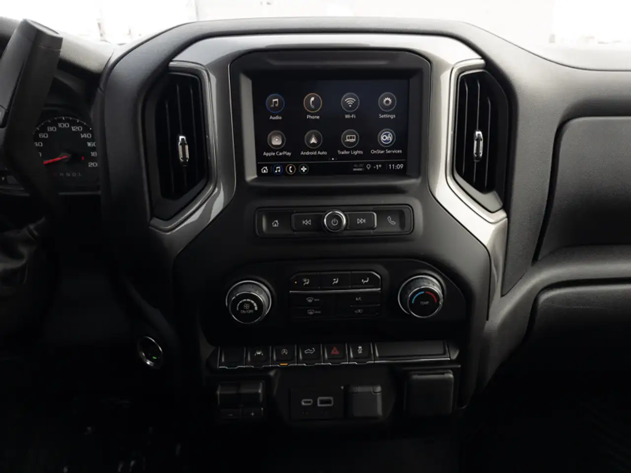 Chevrolet Silverado 1500 снимка Chevrolet Silverado 1500