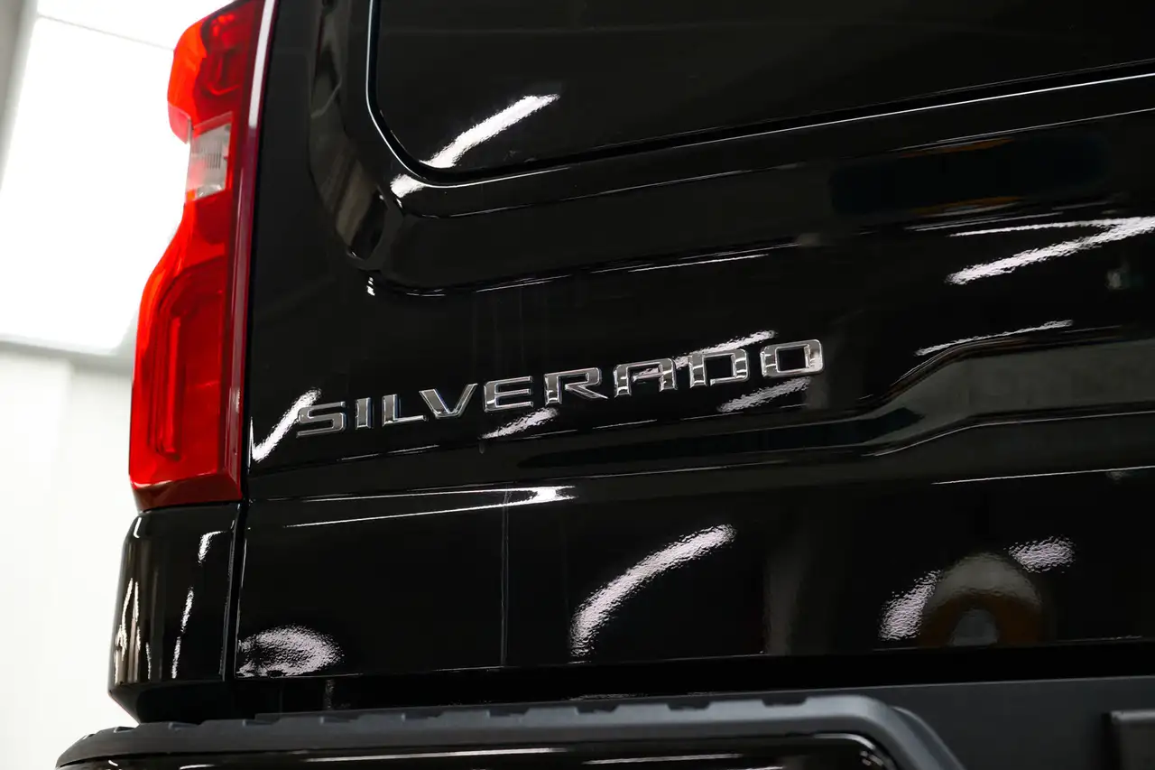 Chevrolet Silverado 1500 снимка Chevrolet Silverado 1500