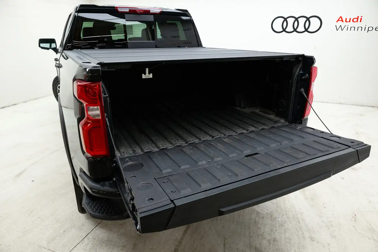 Chevrolet Silverado 1500 снимка Chevrolet Silverado 1500