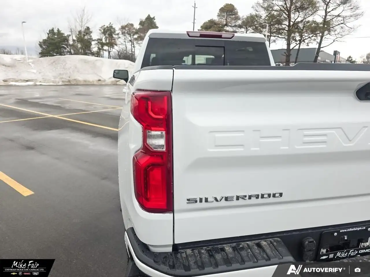Chevrolet Silverado 1500 снимка Chevrolet Silverado 1500