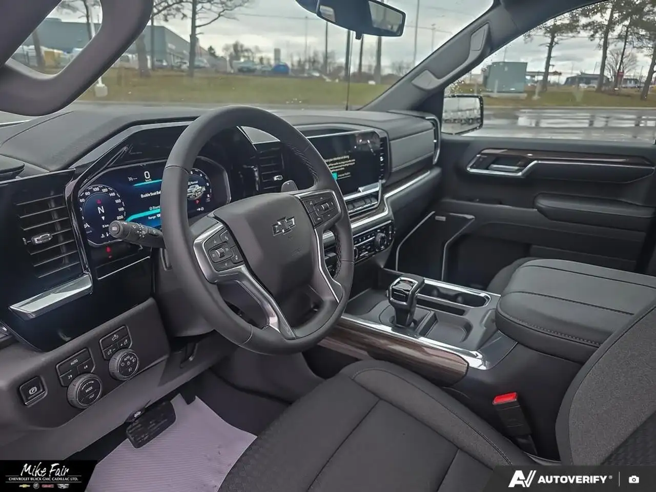 Chevrolet Silverado 1500 снимка Chevrolet Silverado 1500