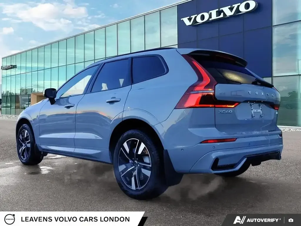 Volvo XC60 снимка Volvo XC60
