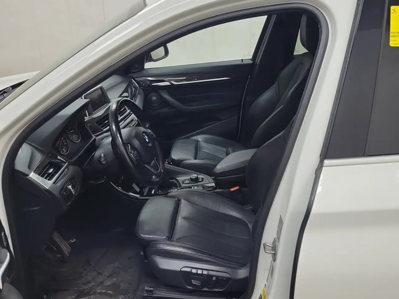 BMW X1 снимка BMW X1