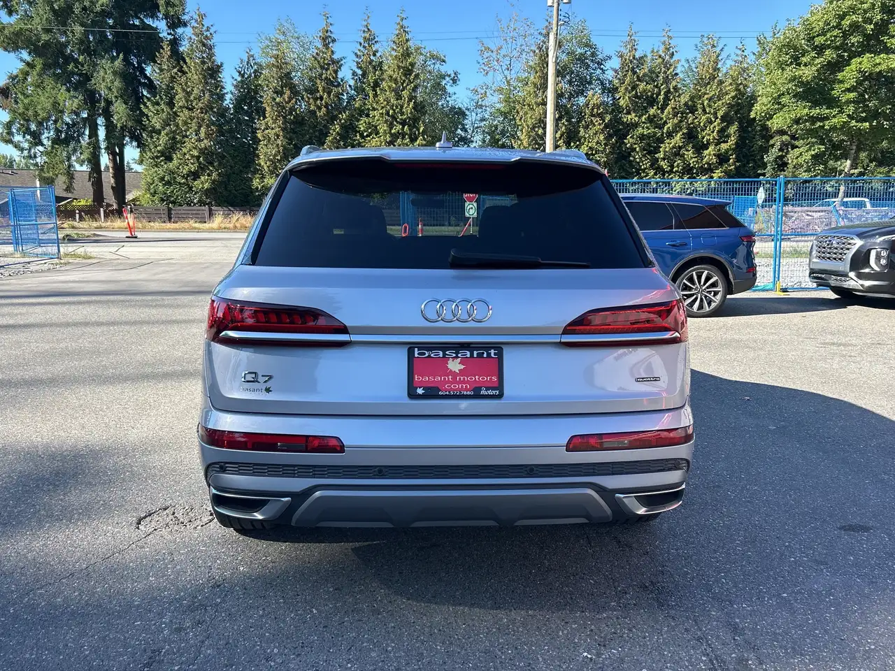 Audi Q7 photo Audi Q7