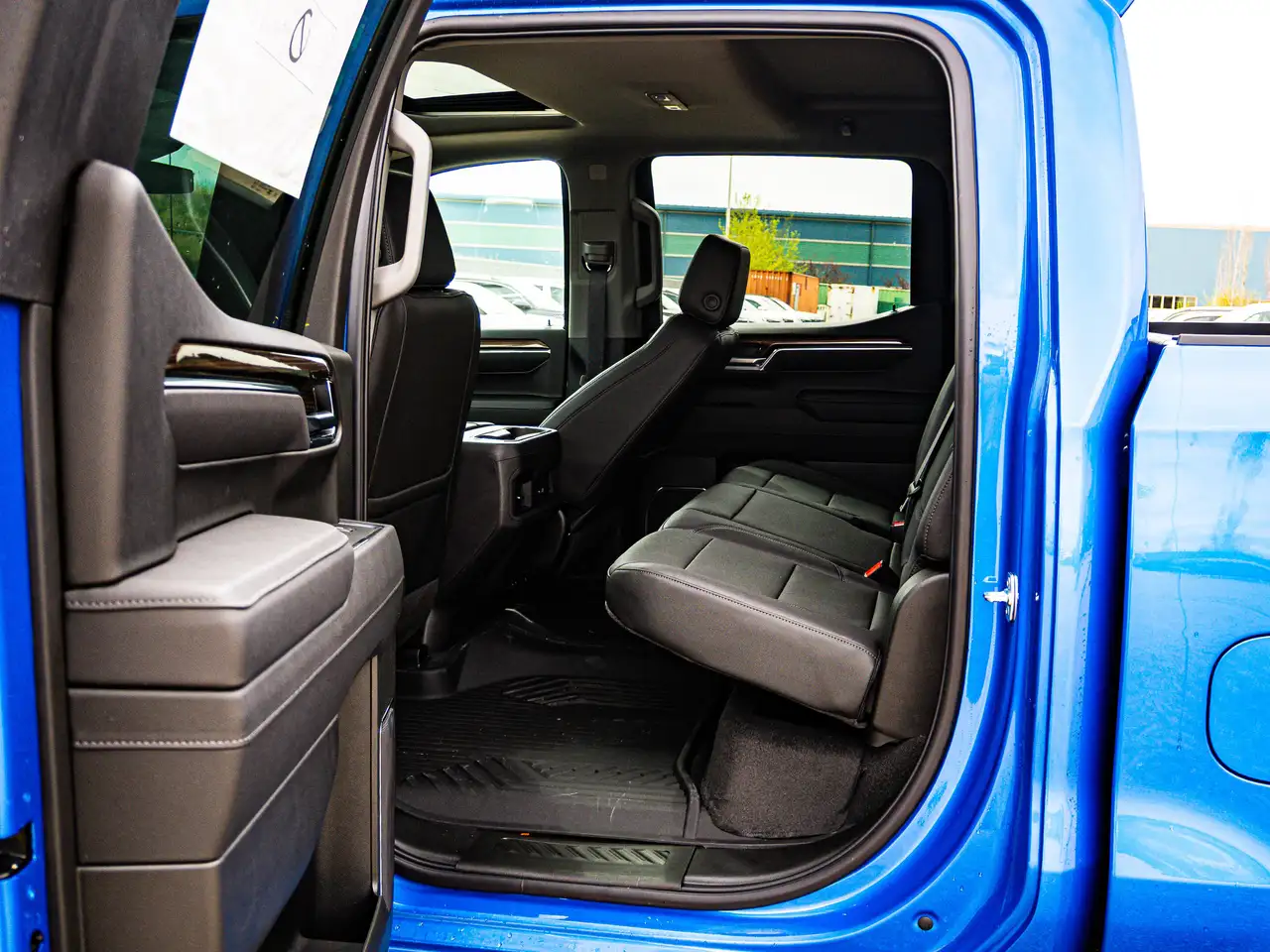 Chevrolet Silverado 1500 снимка Chevrolet Silverado 1500