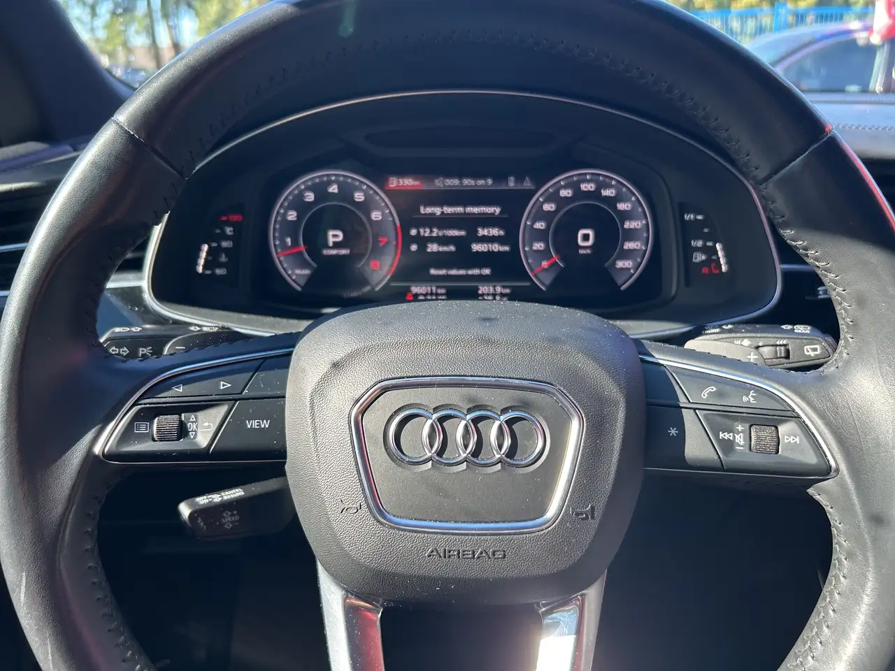 Audi Q7 photo Audi Q7