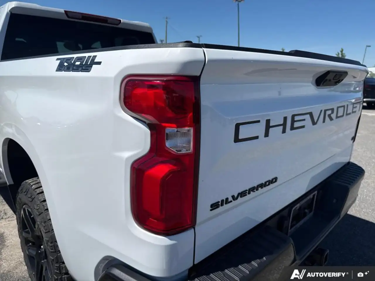 Chevrolet Silverado 1500 снимка Chevrolet Silverado 1500