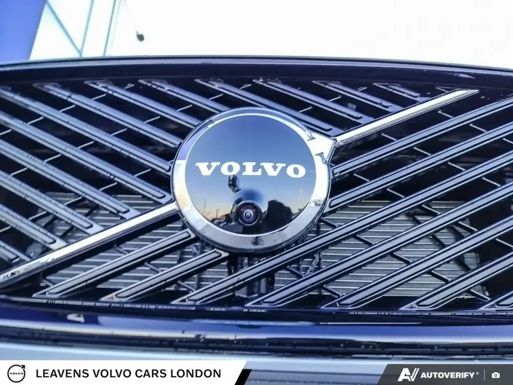 Volvo XC60 снимка Volvo XC60