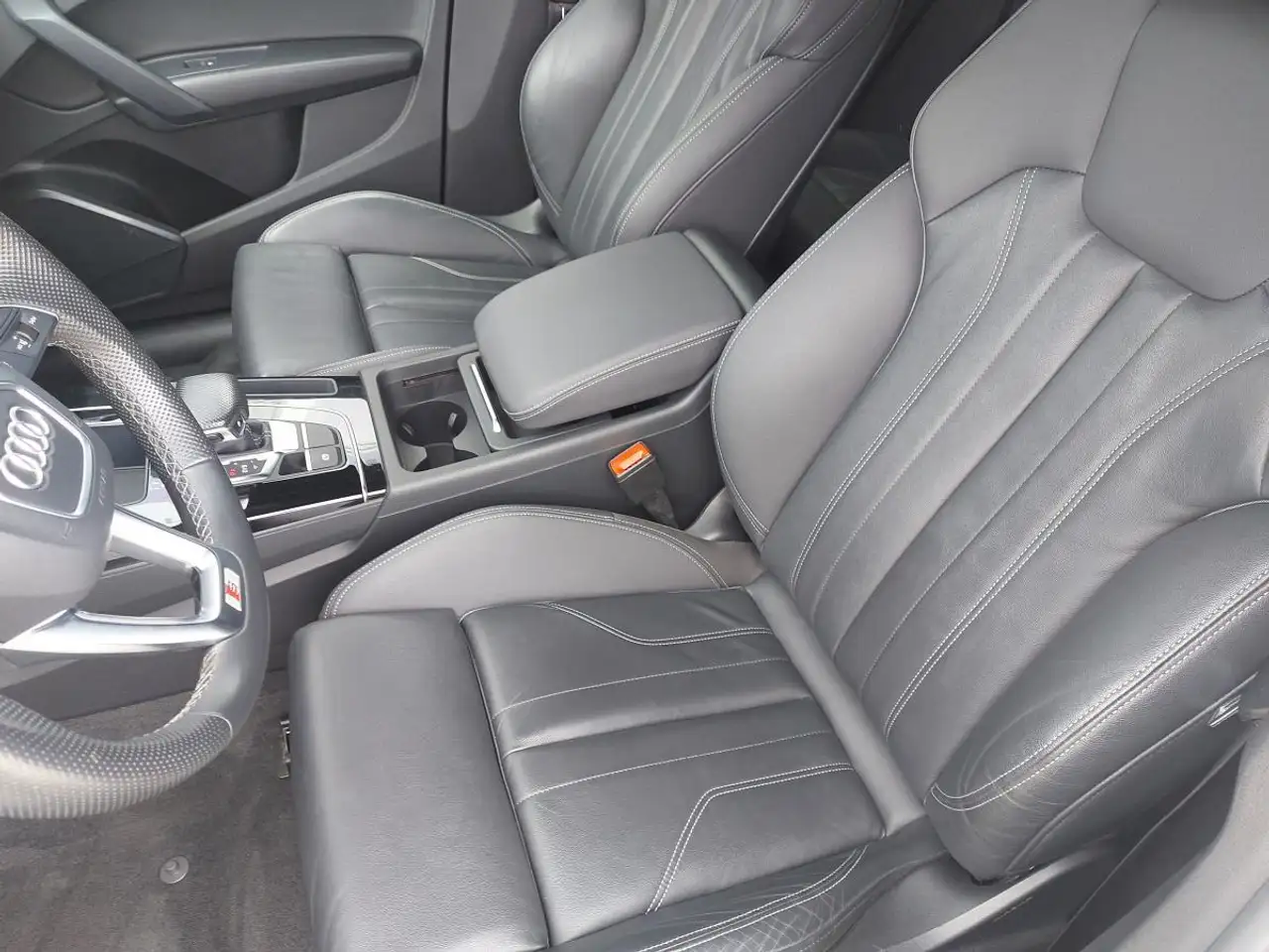 Audi Q5 снимка Audi Q5