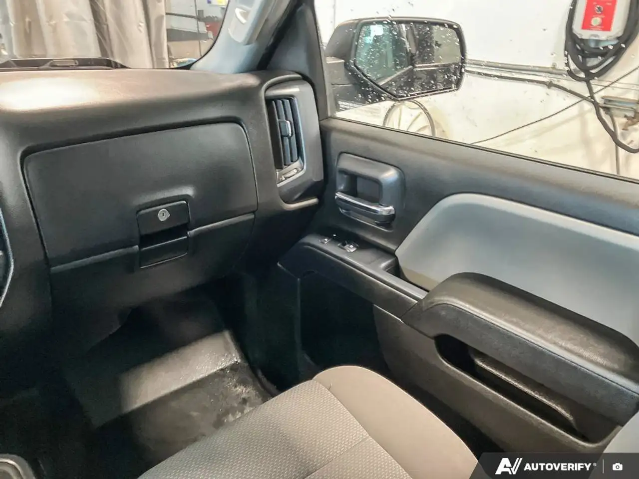 Chevrolet Silverado 1500 снимка Chevrolet Silverado 1500