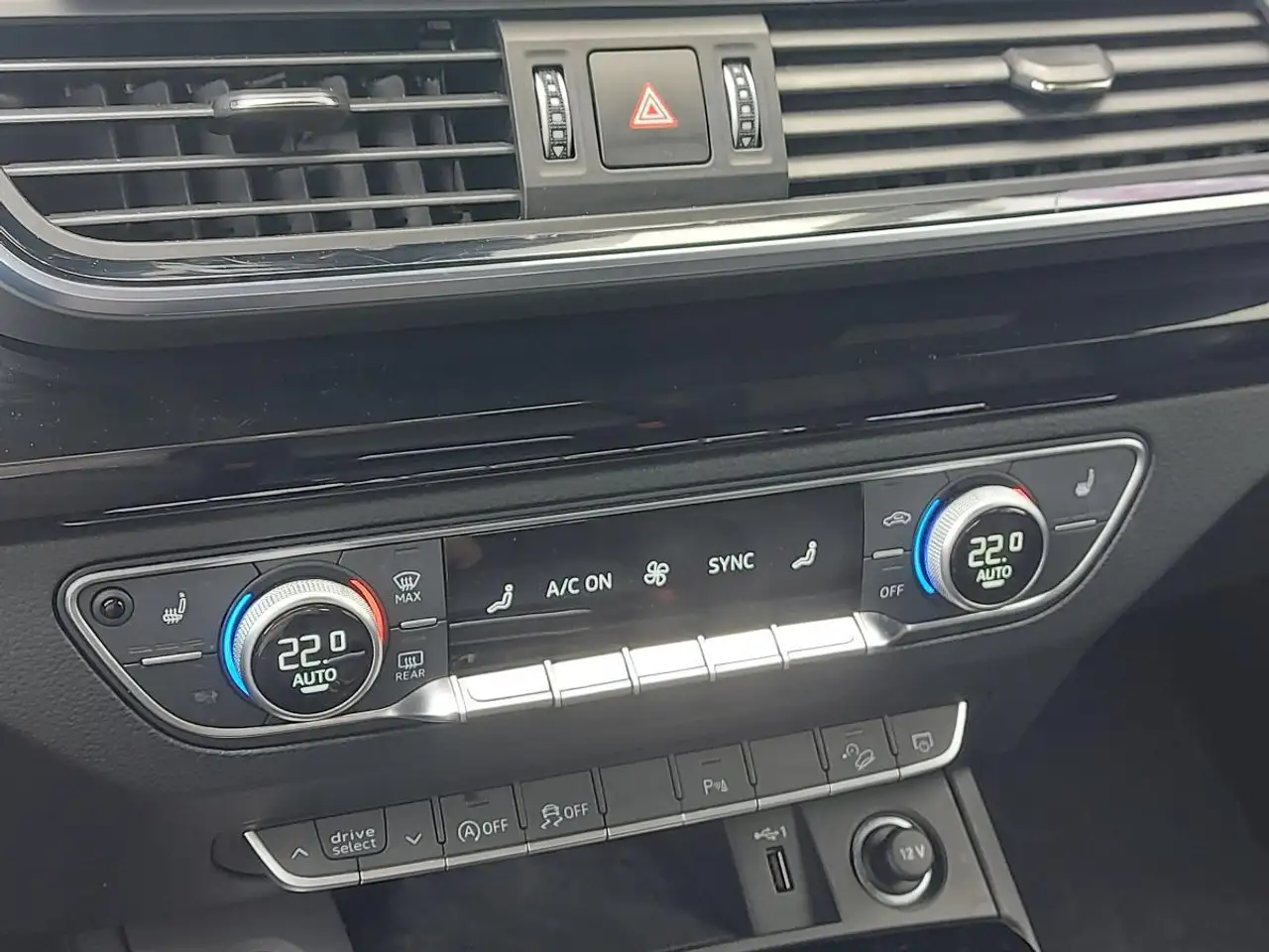 Audi Q5 снимка Audi Q5