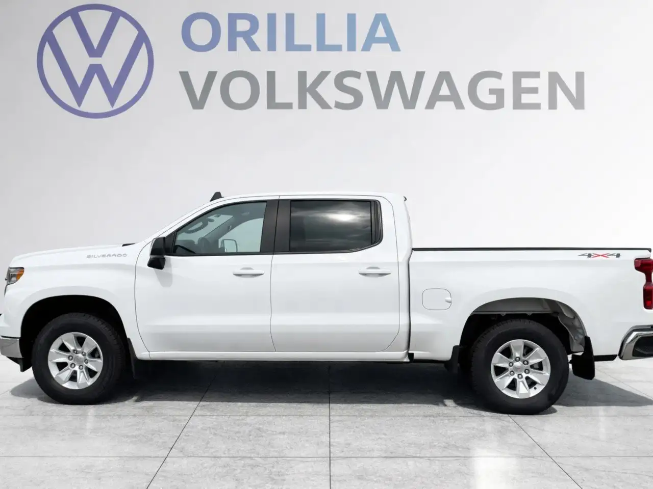 Chevrolet Silverado 1500 photo Chevrolet Silverado 1500