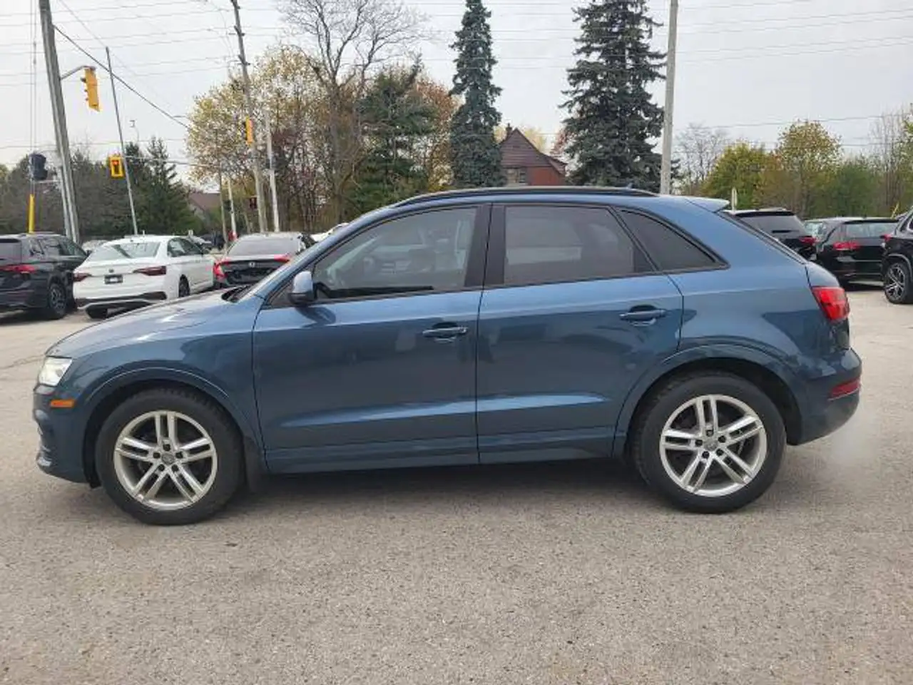 Audi Q3 fotografie Audi Q3
