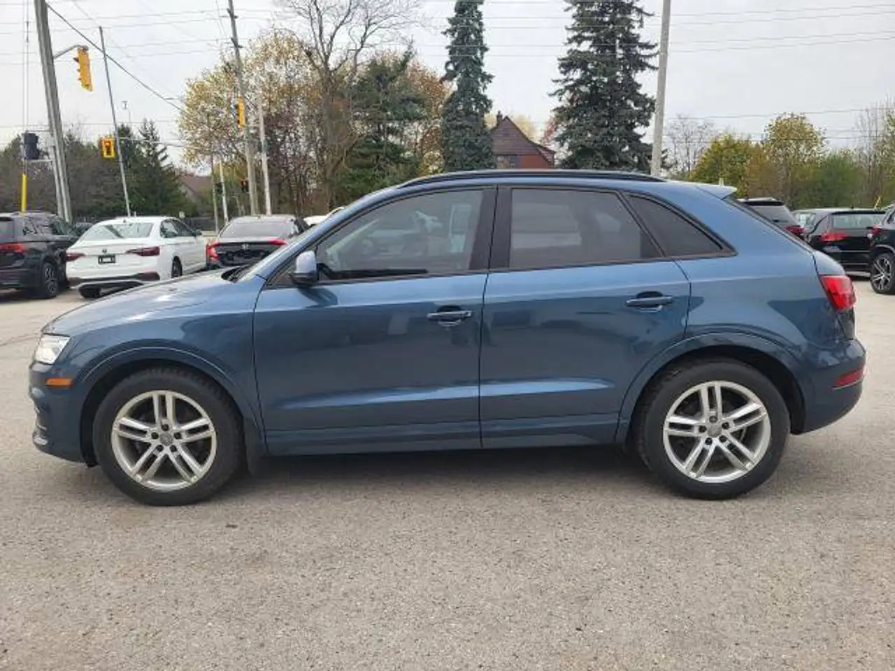 Audi Q3 fotografie Audi Q3
